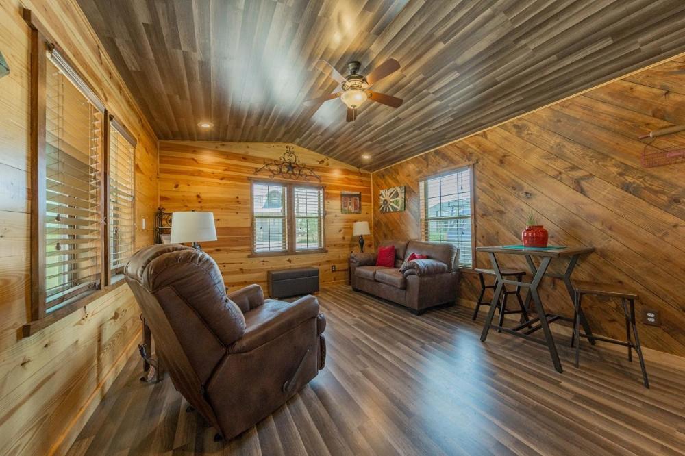 Rivercity Rv Park Нью Браунфелс Экстерьер фото