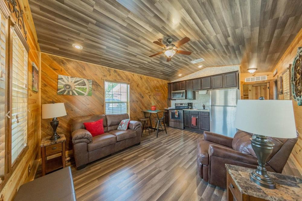 Rivercity Rv Park Нью Браунфелс Экстерьер фото